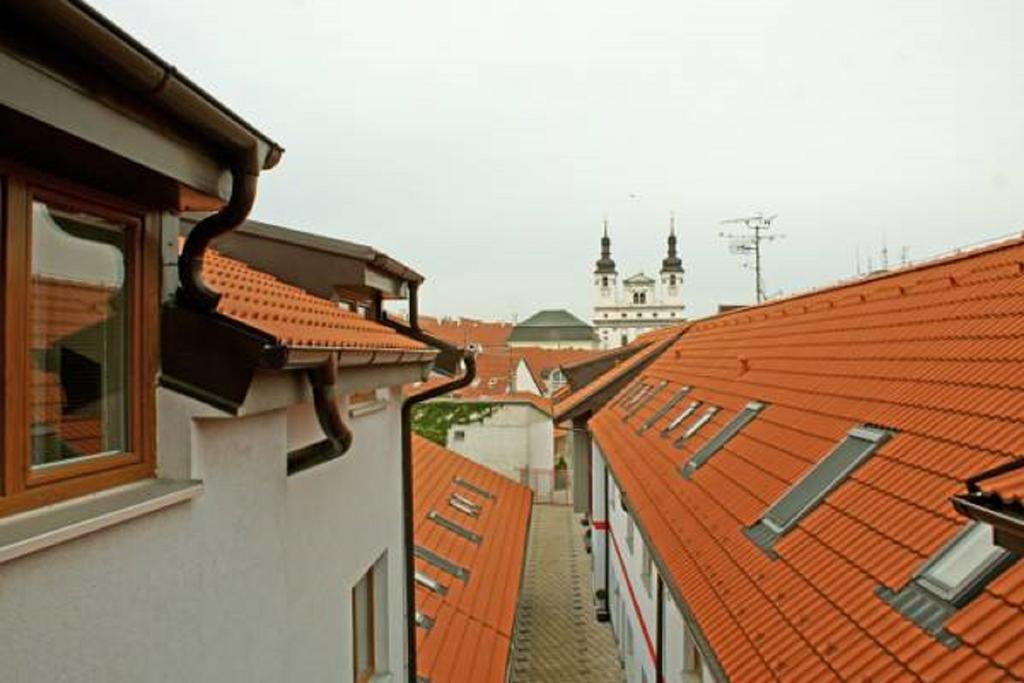 Hotel Barbakan Trnava Exterior foto